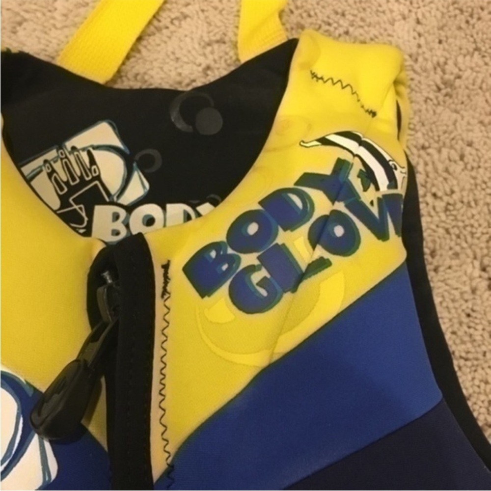 Body Glove kids life jacket 30-50 lbs EUC - Picture 3 of 7